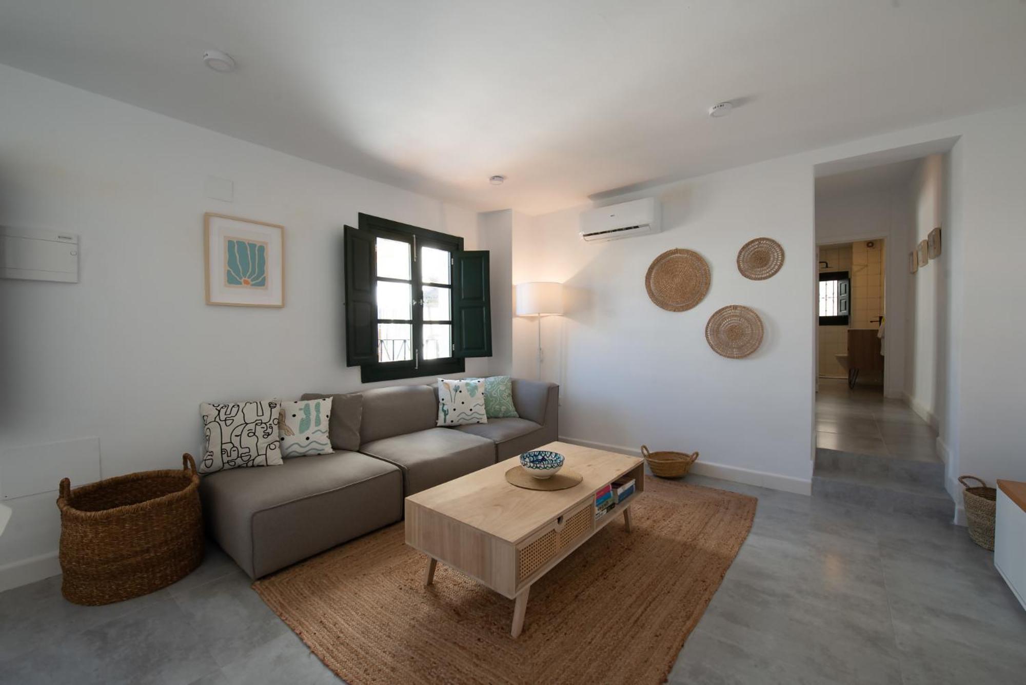 Lovely House In Peaceful Courtyard * Benalmadena